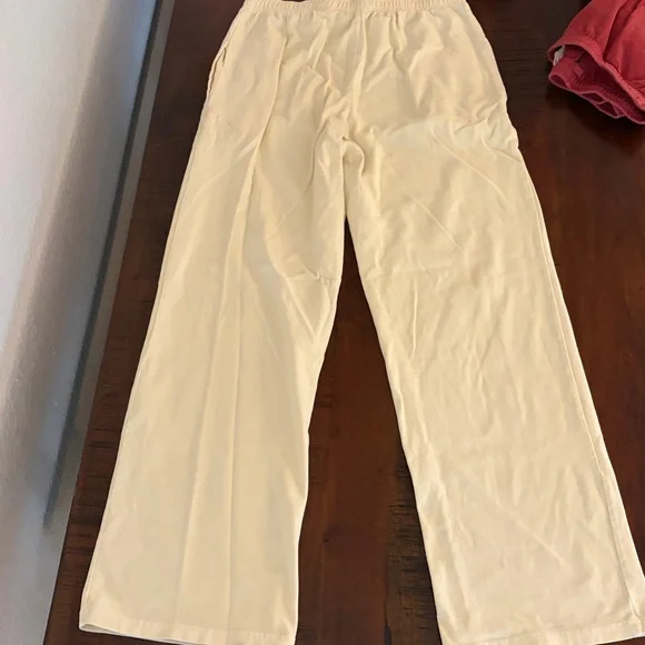 Brandy Melville sweatpants - Picture 2 of 2